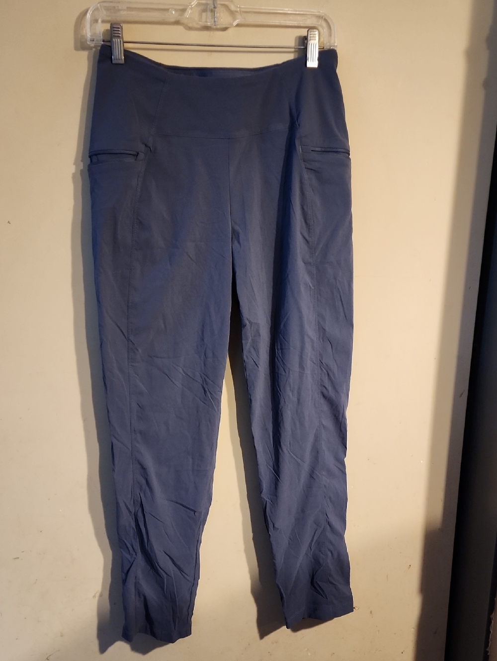 Mountain Hardwear Slim Stretch Ankle Pants in Slate Blue